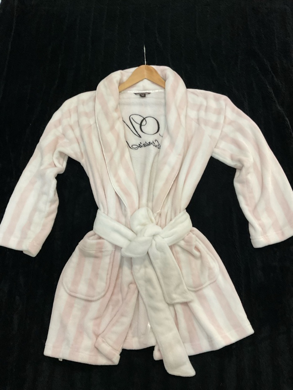 Victoria's Secret Plush Robe in White with Light Pink Lines